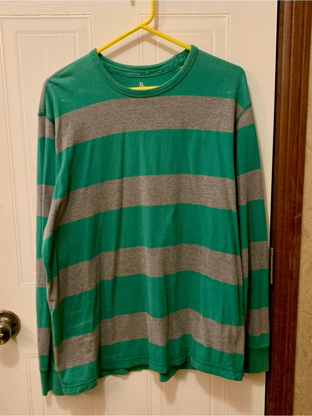 Old Navy Men's Green & Gray Striped Long Sleeve Crewneck Shirt XL